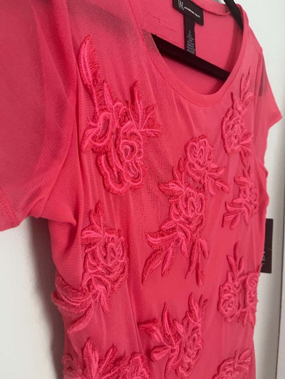 I.N.C Embroidered Coral top Small